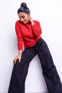 Actress Rajisha Vijayan : நடிகை ரஜிஷா விஜயனின் இன்ஸ்டா கலெக்‌ஷன்ஸ்!