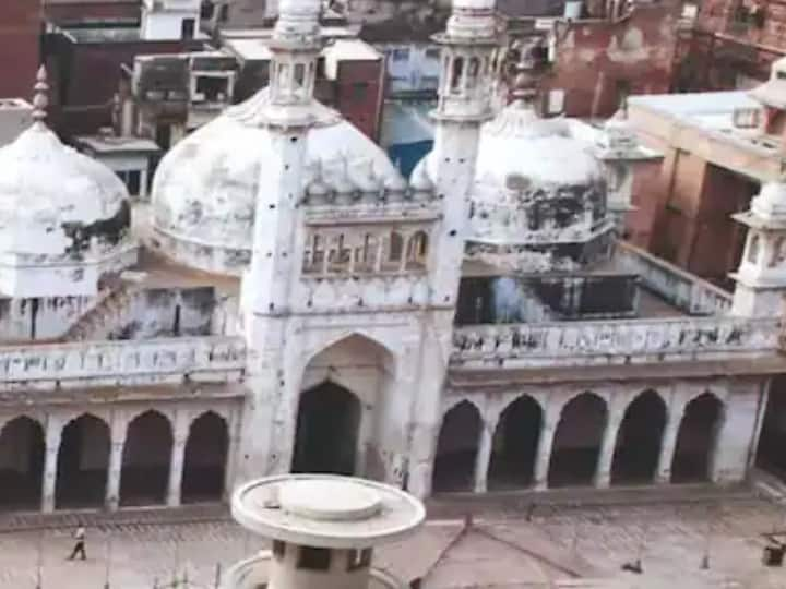 Gyanvapi Masjid Survey Hindu side reached the court on the claim of getting Shivling and ordered to seal it with immediate effect Gyanvapi Masjid Survey: शिवलिंग मिलने के दावे पर कोर्ट पहुंचा हिंदू पक्ष, अदालत ने तत्काल प्रभाव से सील करने का दिया आदेश