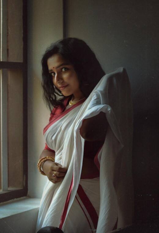 வெளிய பூத்து நீ உள்ள காய்க்கிற கடலக்காடு நீ ஆமா