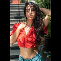 Avika Gor Photos:  గుంటూరు మిర్చిలా ఉన్న అవికా గోర్