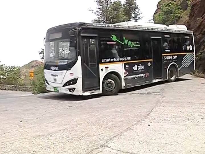 Pune News Electric bus service at Sinhagad temporarily suspended Pune News : सिंहगडावरील इलेक्ट्रिक बस सेवा तात्पुरती स्थगित