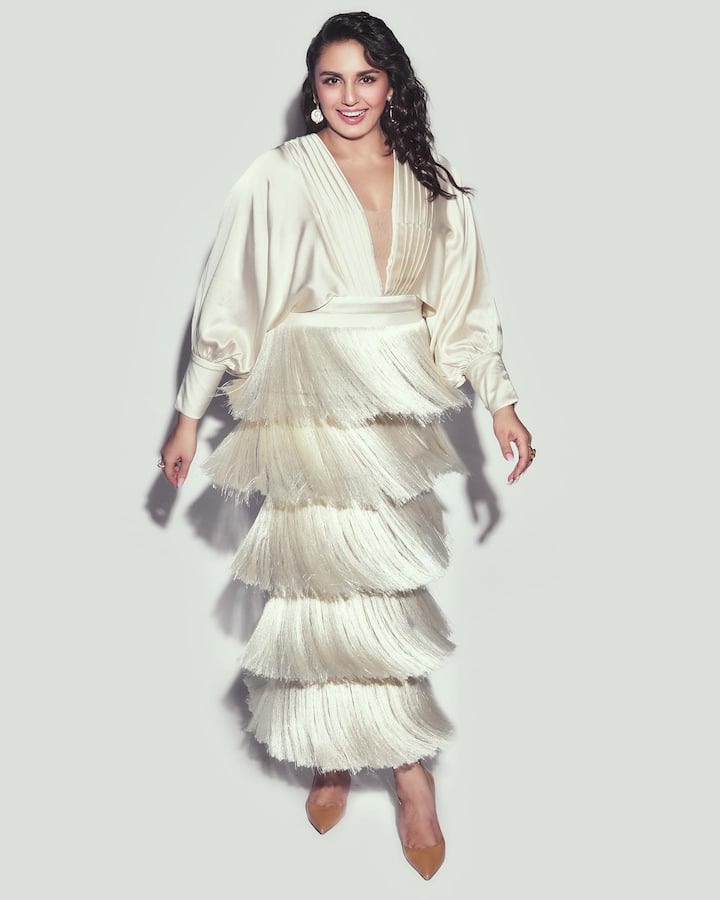 బాలీవుడ్‌లో సత్తా చాటుకున్న హ్యూమా ఖురేషి నార్త్ లోనూ ఫ్యాన్ ఫాలోయింగ్ పెంచుకుంది. రీసెంట్ గా వచ్చిన అజిత్ 'వాలిమై' మూవీతో సౌత్ ప్రేక్షకులకు మరింత చేరువైంది.