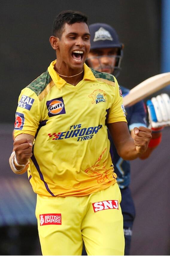 இஷாந்த் டூ பதிரனா- ஐபிஎல் தொடரில் முதல் பந்தில் விக்கெட் வீழ்த்திய பந்துவீச்சாளர்கள் !