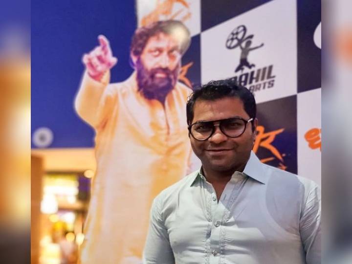 Dharmaveer Movie Review: ठाण्याच्या ढाण्या वाघाची 'आनंद'यात्रा, जाणून घ्या  कसा आहे प्रसाद ओक अभिनीत 'धर्मवीर' - Marathi News | Dharmaveer Mukkam Post  Thane Movie Review | Latest filmy ...