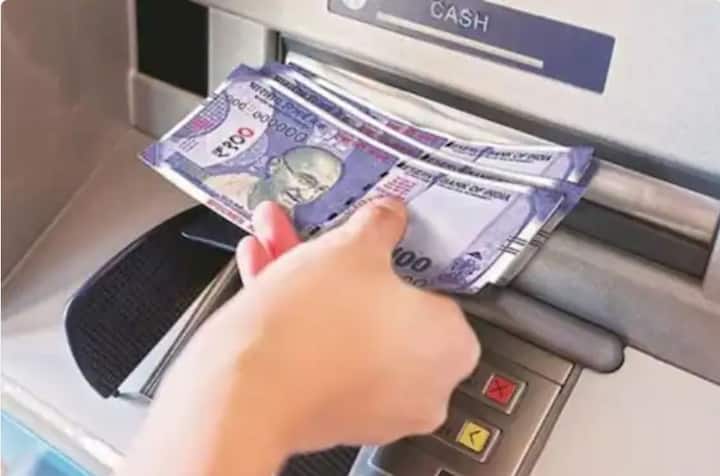 Know How Cardless Cashl withdrawal Will Put Brake On ATM Banking Fraud Cardless Cash Withdrawal: जानिए कैसे कार्डलेस कैश विड्रॉल के जरिए बैंकिंग फ्रॉड पर लगेगी लगाम!