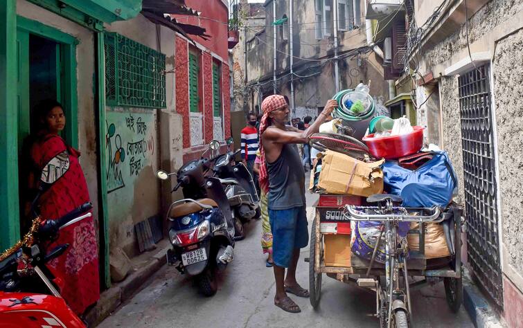 decision to partially demolish the two houses in Boubazar Bowbazar: বউবাজারের দুটি বাড়ি আংশিক ভাঙার সিদ্ধান্ত, কবে ফিরবে মাথা গোঁজার ঠাঁইটুকু?