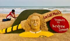 Sudarsan Pattnaik Symonds Sand art: సైమండ్స్ కు ఘననివాళి అర్పించిన సుదర్శన్ పట్నాయక్|ABP Desam