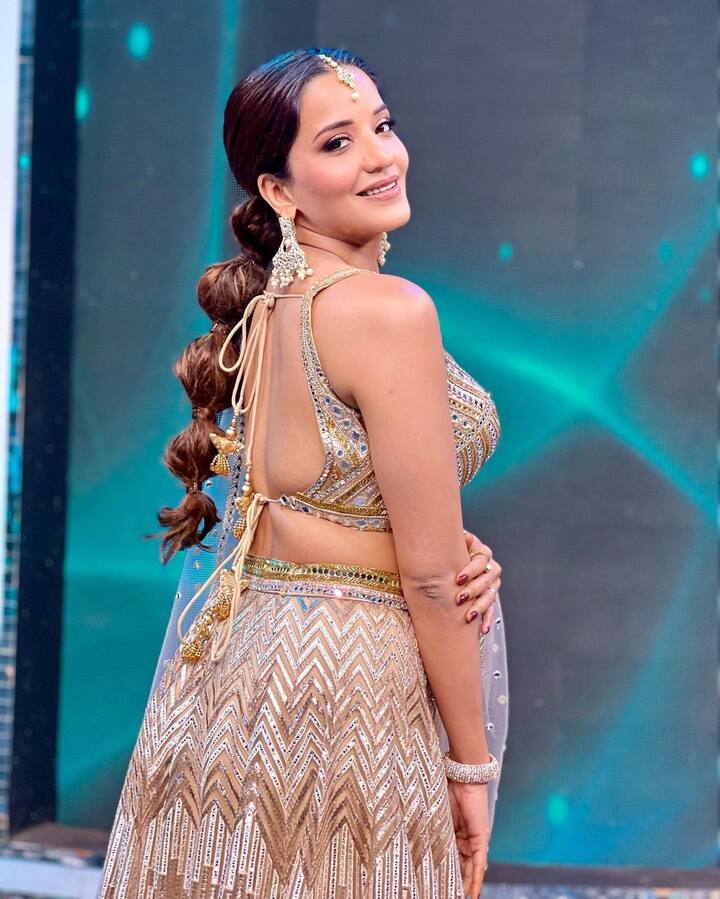 मोनालिसा के चाहने वालों की लंबी लिस्ट है. इस फोटो पर भी फैंस जमकर लाइक और कमेंट कर रहे हैं.