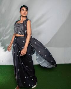 Actress Aishwarya Rajesh : கருப்பு உடையில் மின்னல் ஒளியாய் ஐஸ்வர்யா ராஜேஷ்... அசத்தல் புகைப்படங்கள்!