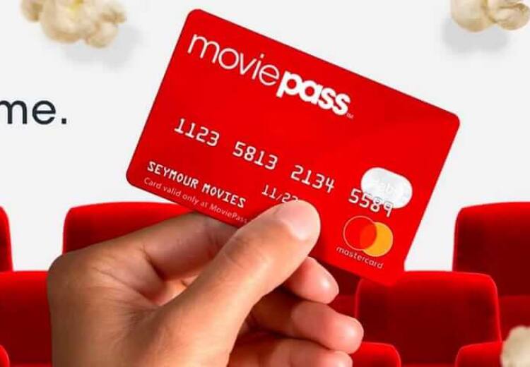 Credit cards that offer discounts for movie buffs in India தியேட்டரில் அதிகமாக திரைப்படங்கள் பார்ப்பவரா நீங்கள்? சலுகையுடன் உங்களுக்கான கிரெடிட் கார்டுகள் இதோ...