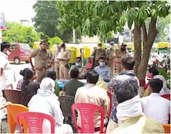 Ghaziabad News: DM-SSP ने 10 मिनट में छुड़वा ली महिला की जमीन, 10 साल से था गैरकानूनी कब्जा