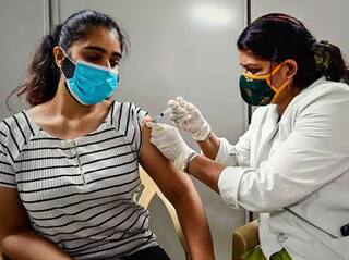 Covid News : कोरोना वाढतोय, ' बूस्टर ' डोस घ्या : जिल्हाधिकारी