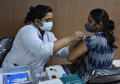 Center Reduces Gap Between 2nd & 3rd Covid-19 Vaccine Doses To 90 Days For International Travelers: BMC