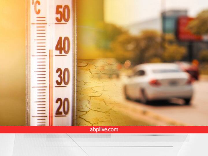 ज्येष्ठ मास (Jyeshta Month 2022) का विशेष महत्व बताया गया है. ये मास प्रकृति और प्राकृतिक संपदा के महत्व को भी बताता है. इस मास में सूर्य की किरणें पृथ्वी पर सीधी पड़ती हैं. ज्येष्ठ मास में दिन बड़ा और रात छोटी होती है. दिन बड़ा होने के कारण ही इस ज्येष्ठ कहा जाता है. इसे जेठ भी कहते हैं. इस महीने तेज गर्मी पड़ती है.