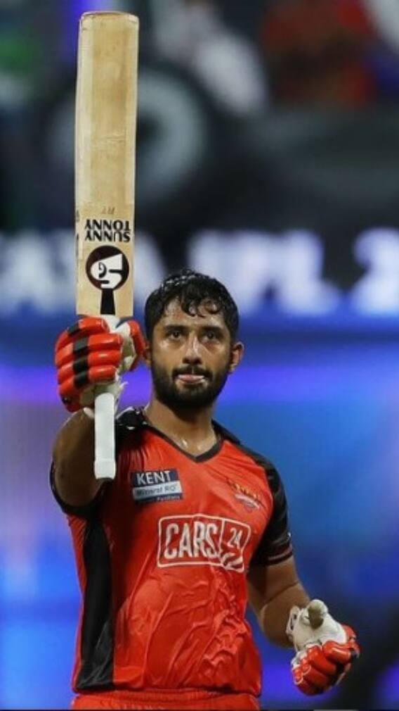 মুম্বইকে হারিয়ে প্লে অফের দৌড়ে টিকে থাকল সানরাইজার্স