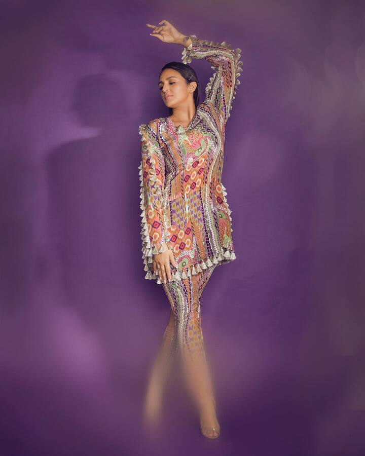 हुमाने तिच्या आतापर्यंतच्या कारकिर्दीत अनेक वेगवेगळ्या व्यक्तिरेखा पडद्यावर चांगल्या प्रकारे साकारल्या आहेत. तसे, तिच्या भूमिका आणि चित्रपटांव्यतिरिक्त, तिने तिच्या लूकमुळे देखील चर्चेत येण्यास सुरुवात केली आहे.(photo:iamhumaq/ig)