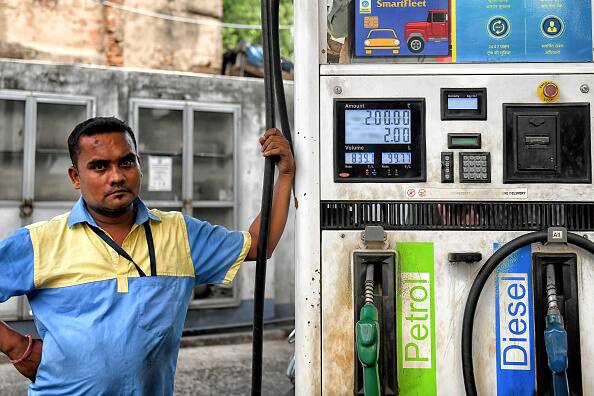 Center Weighs Selling Parts Of BPCL, Not Full Stake: Report Center Weighs Selling Parts Of BPCL, Not Full Stake: Report