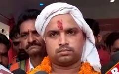 Shahjahanpur: शाहजहांपुर में मुस्लिम युवक गुलनाज ने अपनाया हिंदू धर्म, कहा- हमारे पूर्वज पहले हिंदू थे