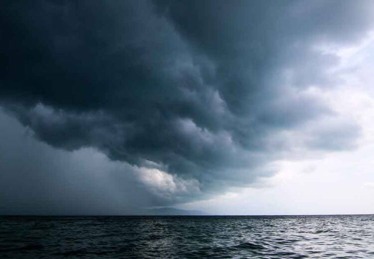 Cumulonimbus clouds in Kerala might again cause floods research reveals Cumulonimbus Clouds : அதிர்ச்சி.. அய்யய்யோ.. மீண்டும் வெள்ளமா?’ - அச்சுறுத்தும் குமுலோநிம்பஸ் மேகங்கள்.. ஆய்வில் தகவல்!