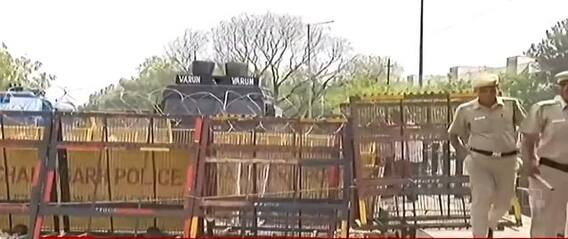 Chandigarh ਬਾਰਡਰ 'ਤੇ ਕਿਸਾਨਾਂ ਨੂੰ ਰੋਕਣ ਲਈ ਲੱਗੇ Barricade