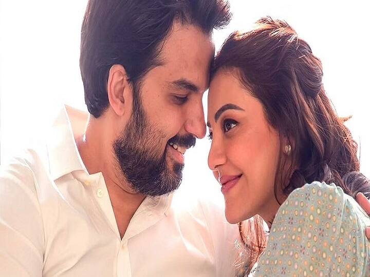 Actress Kajal Aggarwal shares an adorable picture of her newborn with her husband Kajal Aggarwal:  ''அப்பாவின் ட்யூட்டி இது''.. கணவனைக் குறிப்பிட்டு காஜல் பதிவிட்ட குழந்தையின் புகைப்படம்!!