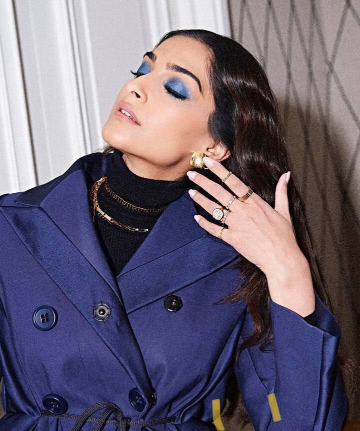 अपनी फिल्मों से ज्यादा सोनम कपूर हमेशा से ही अपने स्टाइलिश लुक की वजह से खबरों में छाई हुई हैं. एक्ट्रेस का स्टाइलिश अंदाज दर्शकों को काफी पसंद आता है.