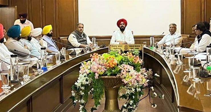 Punjab Animal Husbandry Minister Kuldeep Dhaliwal Assures the Poultry, Pig and Goat Farmers That Concrete Steps Would Be Taken To Promote Meat Marketing in Punjab ਪੰਜਾਬ ਵਿਚ ਮੀਟ ਦੇ ਮੰਡੀਕਰਨ ਨੂੰ ਪ੍ਰਫੂਲਤ ਕੀਤਾ ਜਾਵੇਗਾ: ਕੁਲਦੀਪ ਧਾਲੀਵਾਲ