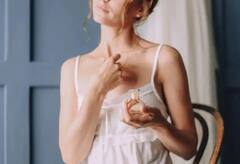 How To Apply Perfume: પર્ફ્યૂમ લગાવતી વખતે આપ પણ આ ભૂલ તો નથી કરતાંને, જાણો લગાવવાની યોગ્ય રીત