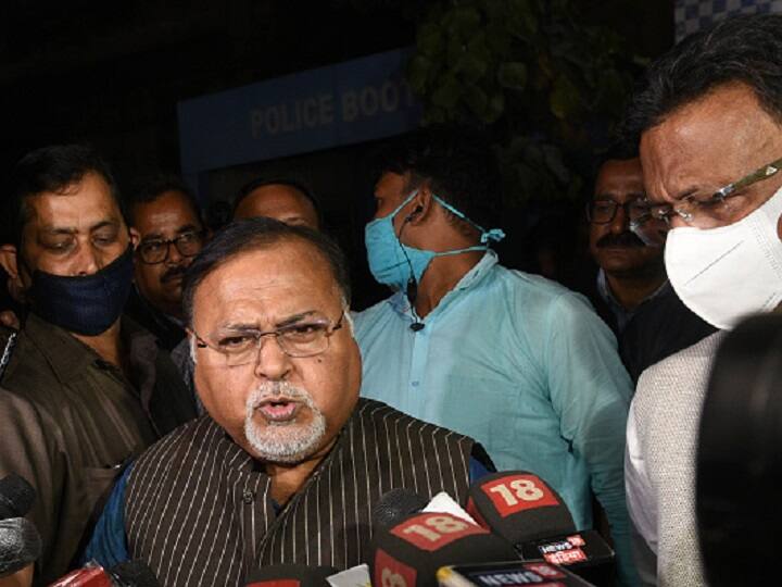 SSC Recruitment Case: Calcutta HC Directs Bengal Minister Partha Chatterjee To Appear Before CBI Today SSC Recruitment Case: Calcutta HC Directs Bengal Minister Partha Chatterjee To Appear Before CBI Today