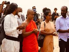 முள்ளிவாய்க்கால் நினைவேந்தல்.. காலிமுகத் திடலில் தமிழர்கள் - சிங்களர்கள் இணைந்து அஞ்சலி !