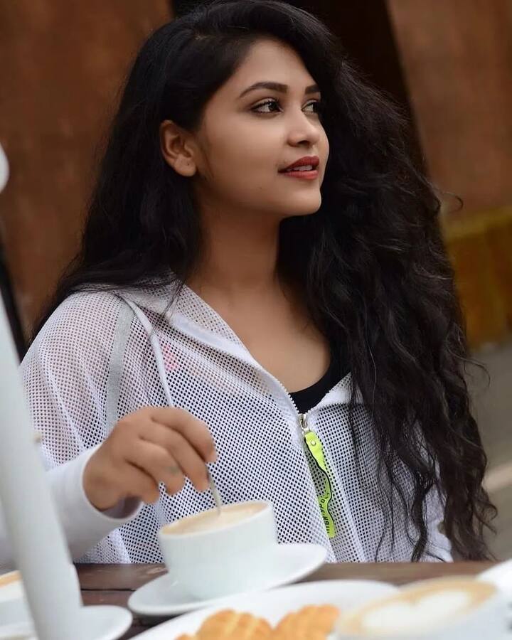 కార్తీకదీపం సీరియల్ శౌర్య (అమూల్య గౌడ) (Image Credit: Amulya Gowda/ Instagram)