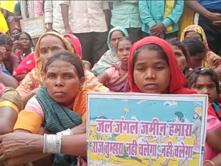 वहीं इसको लेकर गोंडवाना गणतंत्र पार्टी के राष्ट्रीय प्रवक्ता जयनाथ केराम ने चेतावनी देते हुए कहा यदि एक माह के भीतर बाहरी लोगों को वहां से खदेड़ा नहीं जाता और स्थानीय लोगों को पट्टा नहीं दिया जाएगा तो गोंडवाना गणतंत्र पार्टी उग्र के द्वारा आंदोलन की जाएगी. 