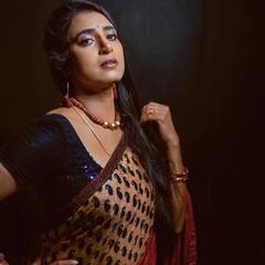 Intinti Gruhalakshmi Kasthuri Photos: డోస్ పెంచిన 'ఇంటింటి గృహలక్ష్మి' కస్తూరి