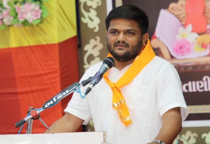 Gujarat Assembly Election Hardik Patel Says BJP an Option AAP Has Better Strategy Than Congress