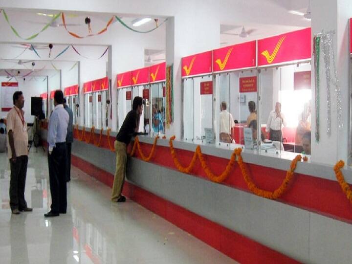 अगर आप इस स्कीम में 19 साल से निवेश करना शुरू करते हैं और 10 लाख रुपये की पॉलिसी खरीदते हैं तो आप 55 साल के लिए मंथली प्रीमियम 1515 रुपये, 58 साल के लिए 1463 रुपये और 60 साल के लिए 1411 रुपये होगा.