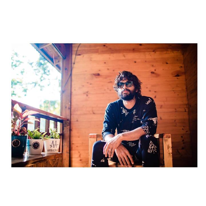 अल्लु अर्जुन की इस फिल्म को साउथ के अलावा हिंदी के दर्शकों ने भी खूब पसंद किया. हिंदी बेल्ट में 100 करोड़ रुपये का आंकड़ा पार किया था. (तस्वीर: इंस्टाग्राम)