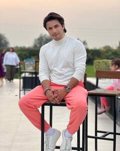 Ali Zafar Birthday: एक्टिंग से पहले ये काम करते थे अली जफर, पाकिस्तान ही नहीं बॉलीवुड इंडस्ट्री में भी कमा चुके हैं नाम