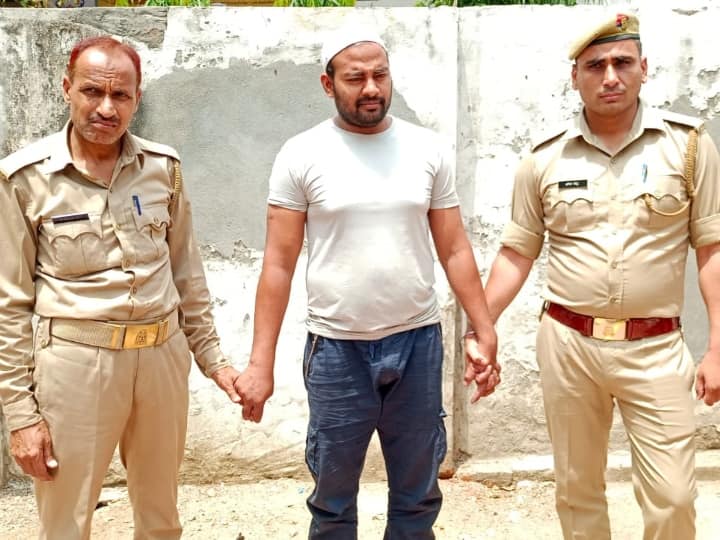 Muzaffarnagar Police Arrest Samajwadi Party leader over controversial post on Shivling in Gyanvapi Masjid Case ANN सपा नेता ने किया शिवलिंग से जुड़ा आपत्तिजनक पोस्ट, धार्मिक भावनाओं को आहत करने का आरोप, हुआ गिरफ्तार