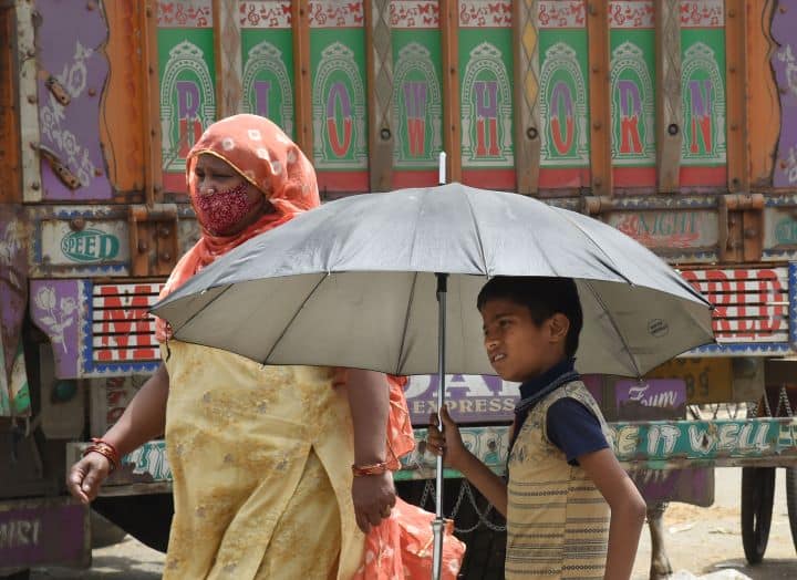 Weather Update  Temperature In Delhi To Rise Again, Parts Of Kerala To Recieve Heavy Rainfall: IMD Weather Update | Temperature In Delhi To Rise Again, Parts Of Kerala To Recieve Heavy Rainfall: IMD