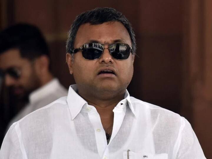 The CBI has arrested Karti Chidambaram's auditor Bhaskar Raman Karti Chidambaram: நேற்று சோதனை! இன்று கைது! கார்த்தி சிதம்பரத்தின் ஆடிட்டரை கைது செய்தது சிபிஐ!