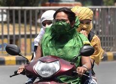 UP Weather Forecast: यूपी में 'लू' के थपेड़े कर रहे हैं हाल बेहाल, जानें- कब से राहत मिलने का अनुमान