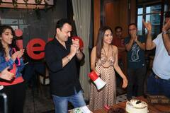 ਨੁਸਰਤ ਭਰੂਚਾ ਨੇ ਫਿਲਮ 'ਜਨਹਿਤ ਮੇਂ ਜਾਰੀ' ਦੀ ਟੀਮ ਨਾਲ ਮਨਾਇਆ ਜਨਮ ਦਿਨ, ਵੇਖੋ ਤਸਵੀਰਾਂ