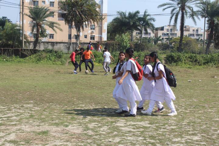 যদিও এই বিষয় নিয়ে এর আগেও একাধিক ছবি বা ওয়েব সিরিজ তৈরি করা হয়েছে। এখন আইন করে এই গর্ভস্থ ভ্রুণের লিঙ্গ নির্ধারণ বন্ধ করা হয়েছে। এরপরও একাধিক ঘটনার ক্ষেত্রে চোখে পড়ে নিয়ম লঙ্ঘনের ছবি।