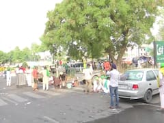 Punjab Farmer Protest: पंजाब सरकार के खिलाफ किसानों का प्रदर्शन, चंडीगढ़-मोहाली बॉर्डर पर पुलिस ने रोका, तस्वीरों में देखें आंदोलन