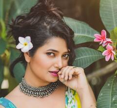 Prajakta Mali : 'रानबाजार' वेब सीरिजमध्ये प्राजक्ता माळीचा बोल्ड अंदाज, नेटकऱ्यांनी केले ट्रोल