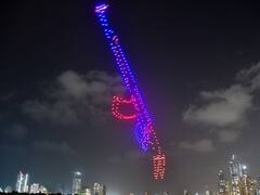 In Pics : मुंबईच्या आकाशात भव्य ड्रोन शो; 'अंडरवर्ल्ड गँग वॉर्स' गेमची झाली घोषणा