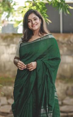 ramya nambessan pics: கொஞ்சி பேசிட வேணாம் ரம்யாவின் கண்ணே பேசுதடி...!