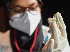 Booster Dose: क्या बूस्टर डोज में ली जा सकती है नई वैक्सीन, जानें क्या कहते हैं एक्सपर्ट?