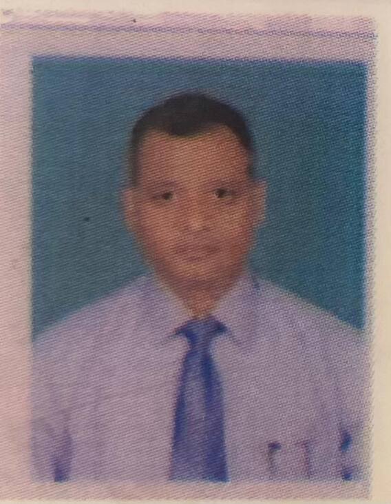 IB Officer Lost Life: స్టేజీ మీదనుంచి ఫోటోలు తీస్తూ కిందపడిపోయాడు | ABP Desam