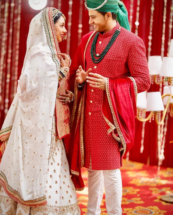 Rupali Ganguly Photos: दुल्हन बनीं अनुपमा तो दुल्हा बने अनुज, रुपाली गांगुली ने शेयर की शादी की तस्वीरें